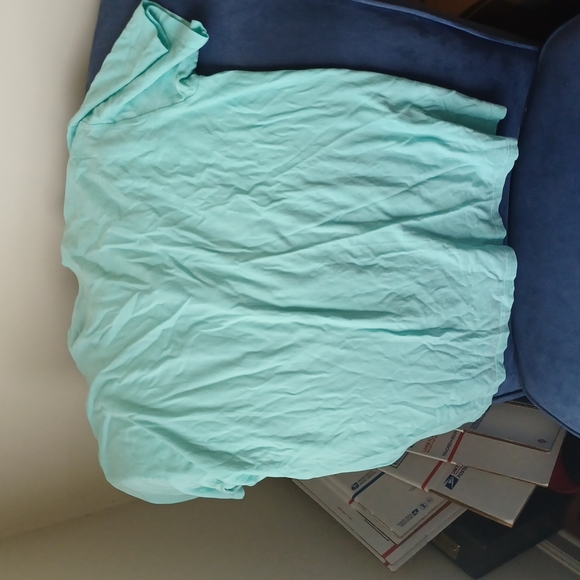 mint green tee shirt - Picture 3 of 3